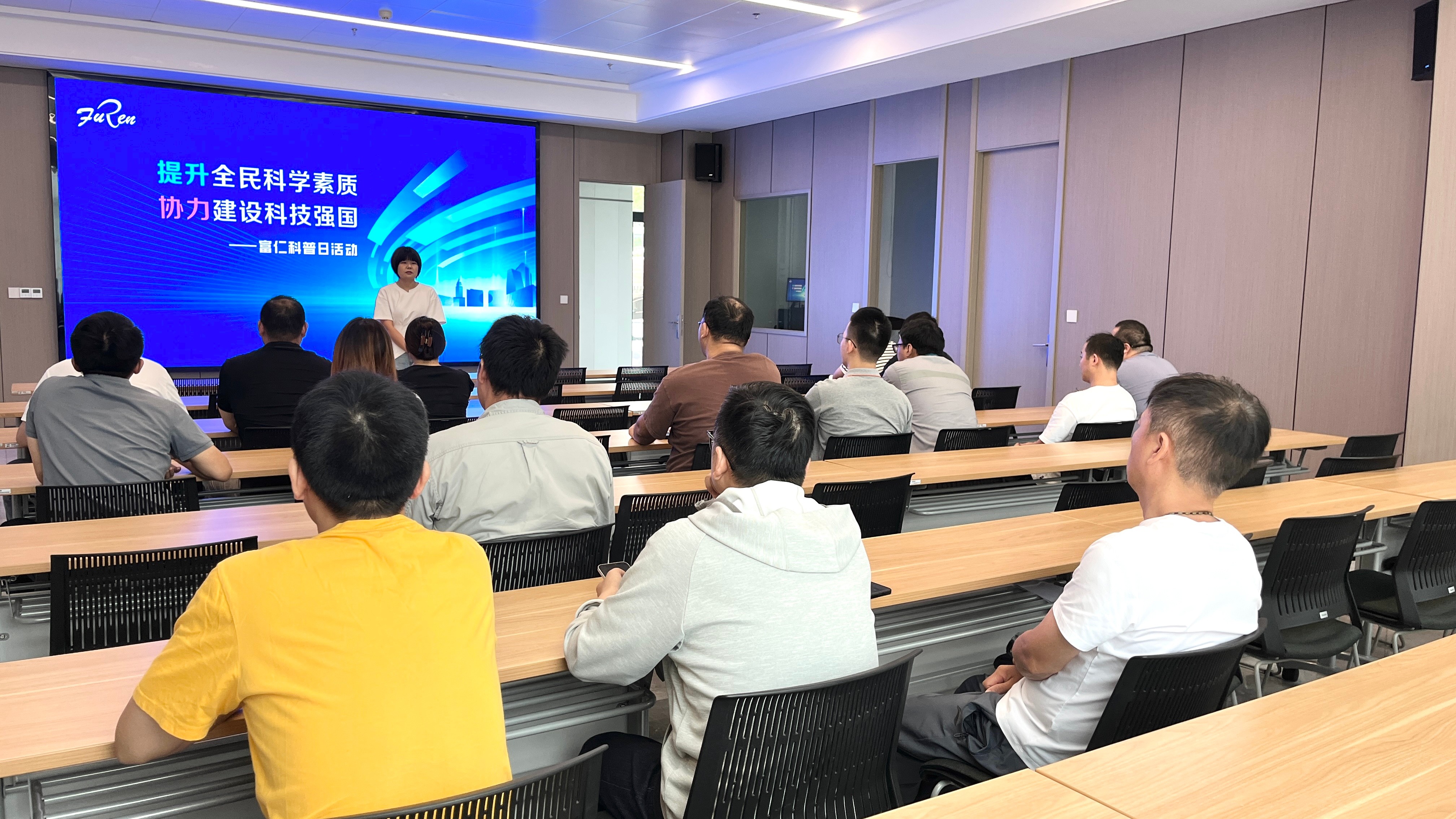 feb28b8eda9ba365d6a2d6d2144c595b-f6fa6d0443734f05adb447685909027c