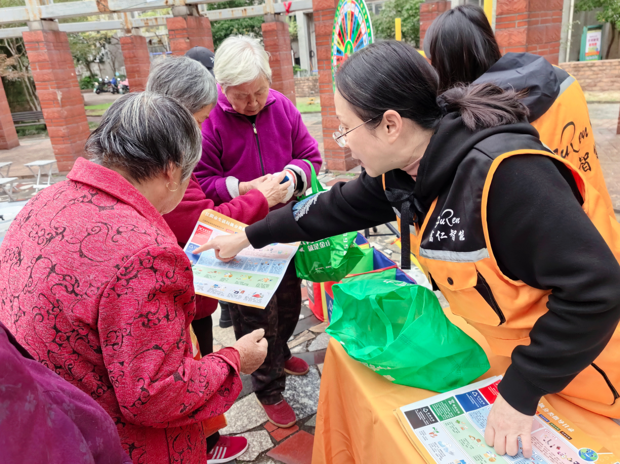 462b75d561093bbbebfb1fa5bb5ef3a-04bf2422568540b88ff033fe254adf7c