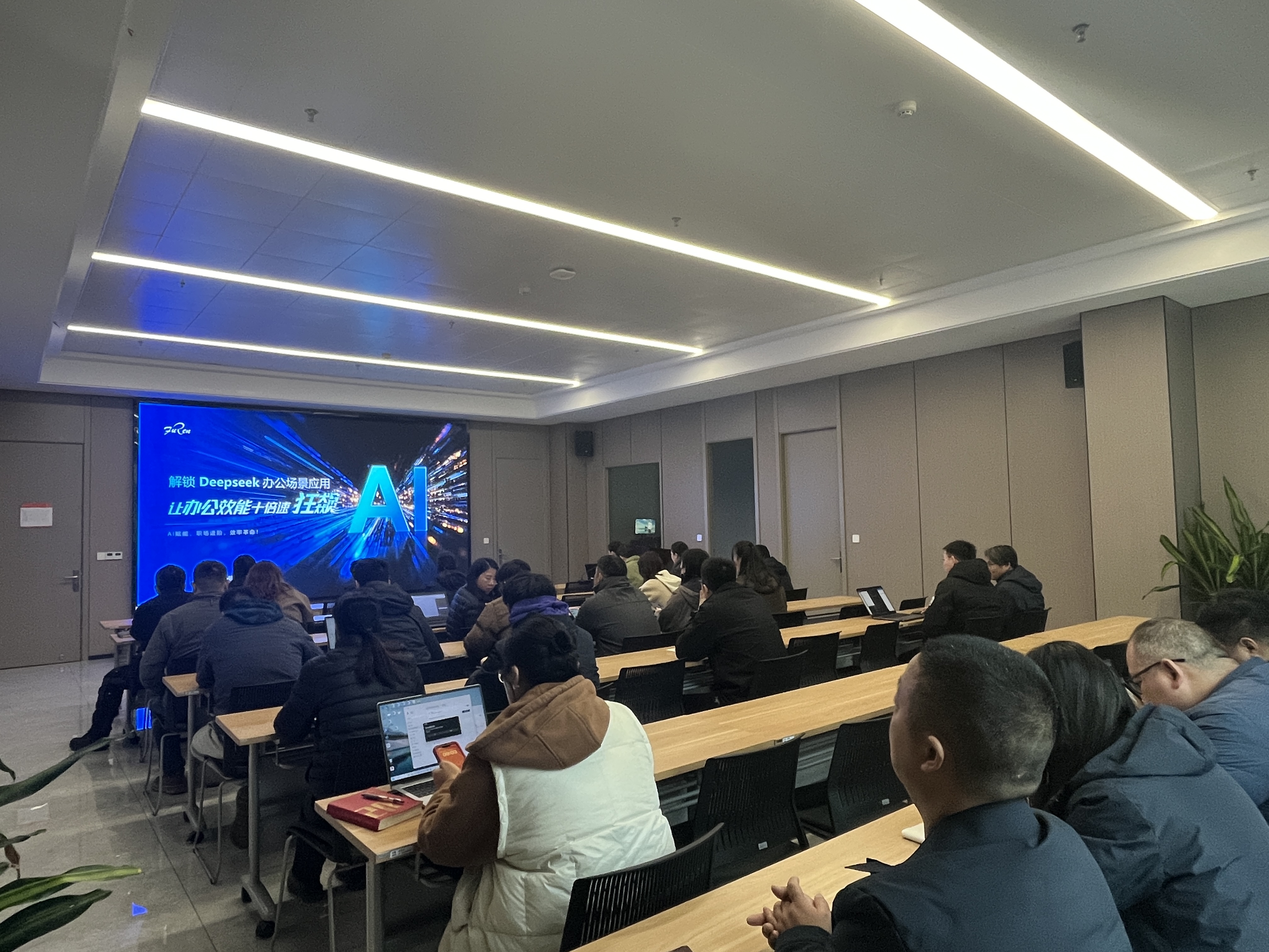 IMG_4299-b04bf3836a1b420cb6853b67c1259245